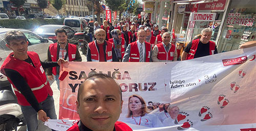 KIZILAY’DAN ANLAMLI YÜRÜYÜŞ