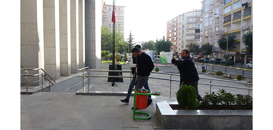 DEVANE'DEKİ UTANMAZ GASPÇILAR YAKALANDI