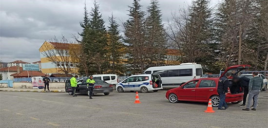  ÇORUM’DA ARANAN 24 ŞAHIS YAKALANDI