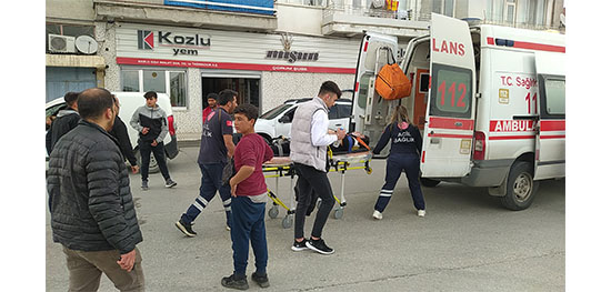 MOTOSİKLET SÜRÜCÜSÜ ÖLÜMDEN DÖNDÜ